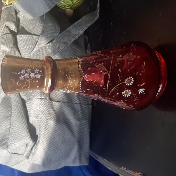 Victorian cranberry glass small jug - Picture 2 of 3